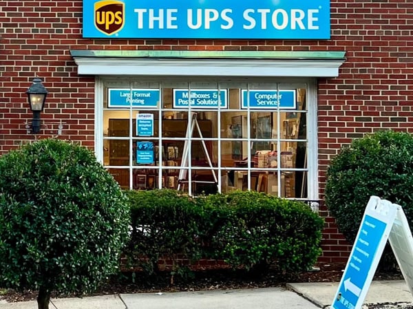 Storefront of The UPS Store in Alexandria, VA