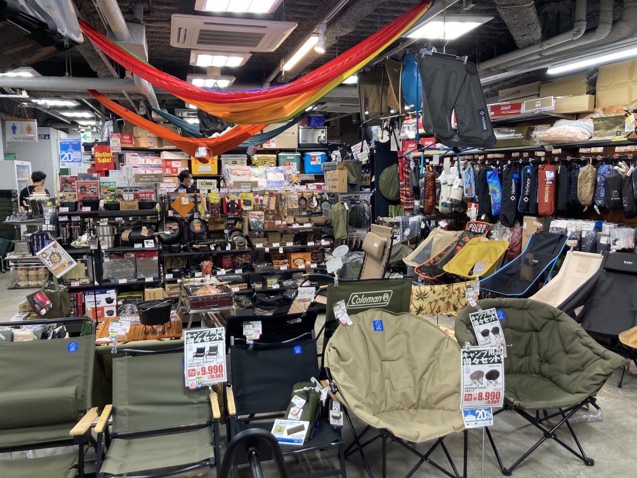 エルブレス 新宿店 東京都 新宿区 アウトドア キャンプ用品 ウェアやバッグの購入ならエルブレス