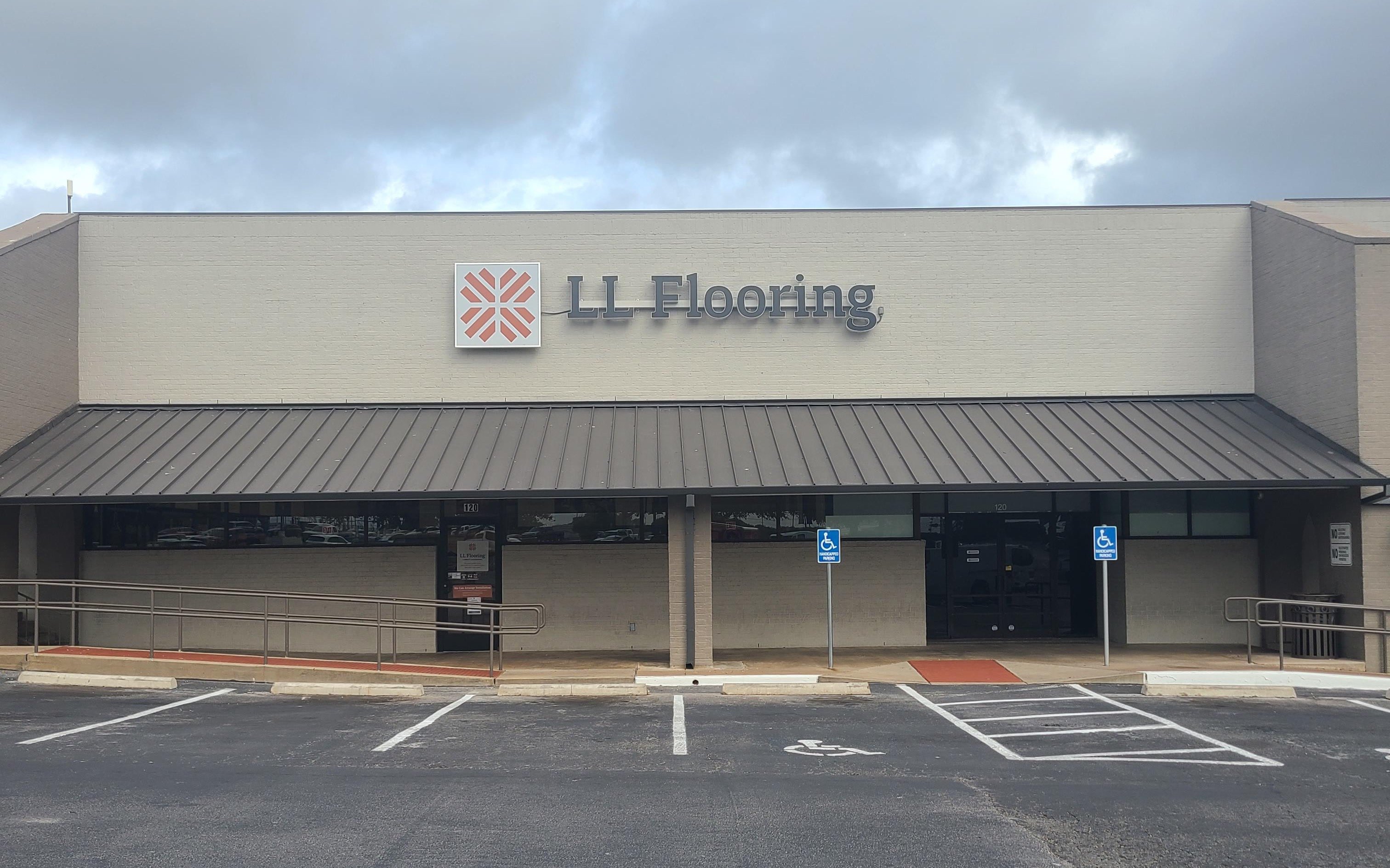 LL Flooring #1299 Austin | 801 East William Cannon Drive | Storefront