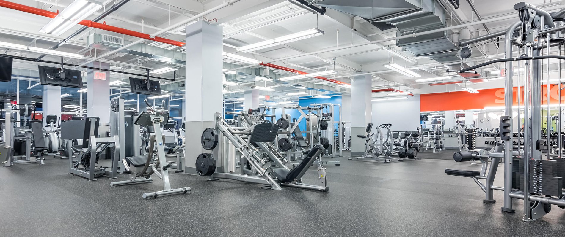 Blink Woodside Gym at 5602 Roosevelt Avenue, Queens, NY Blink Fitness