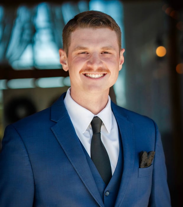 Carousel Associate Image