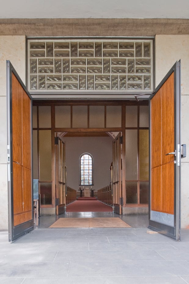 Kirche Duisburg Laar, Apostelstr.; Foto: Tanja Pickartz
