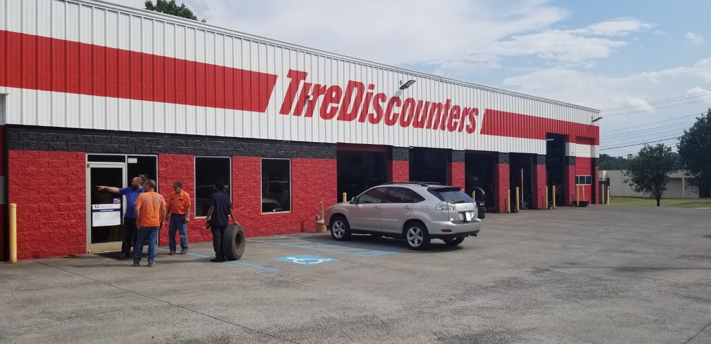Tire Discounters Thornton Avenue tires, alignment, brakes, autoglass