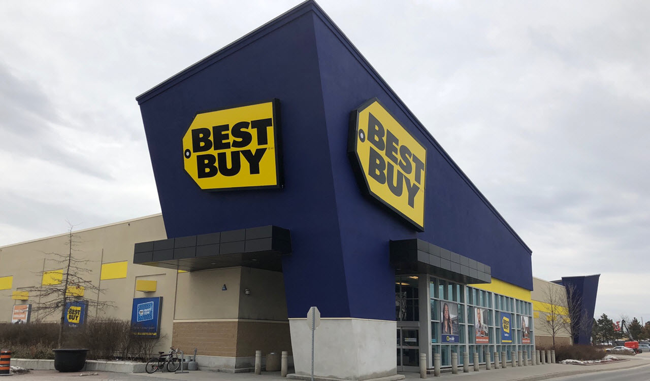 Best Buy Centrum Plaza In Kanata, ON