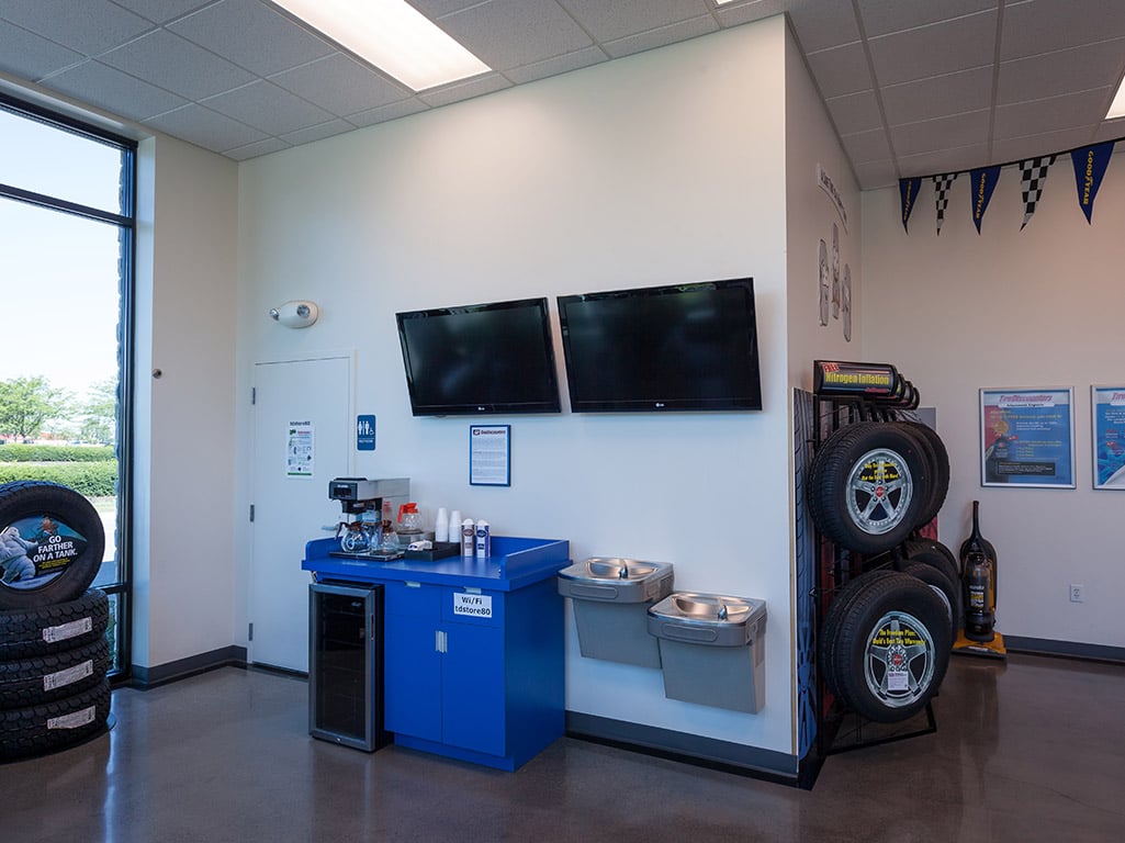 Tire Discounters Tires, Wheels, Custom Wheels, rims in Columbus, OH