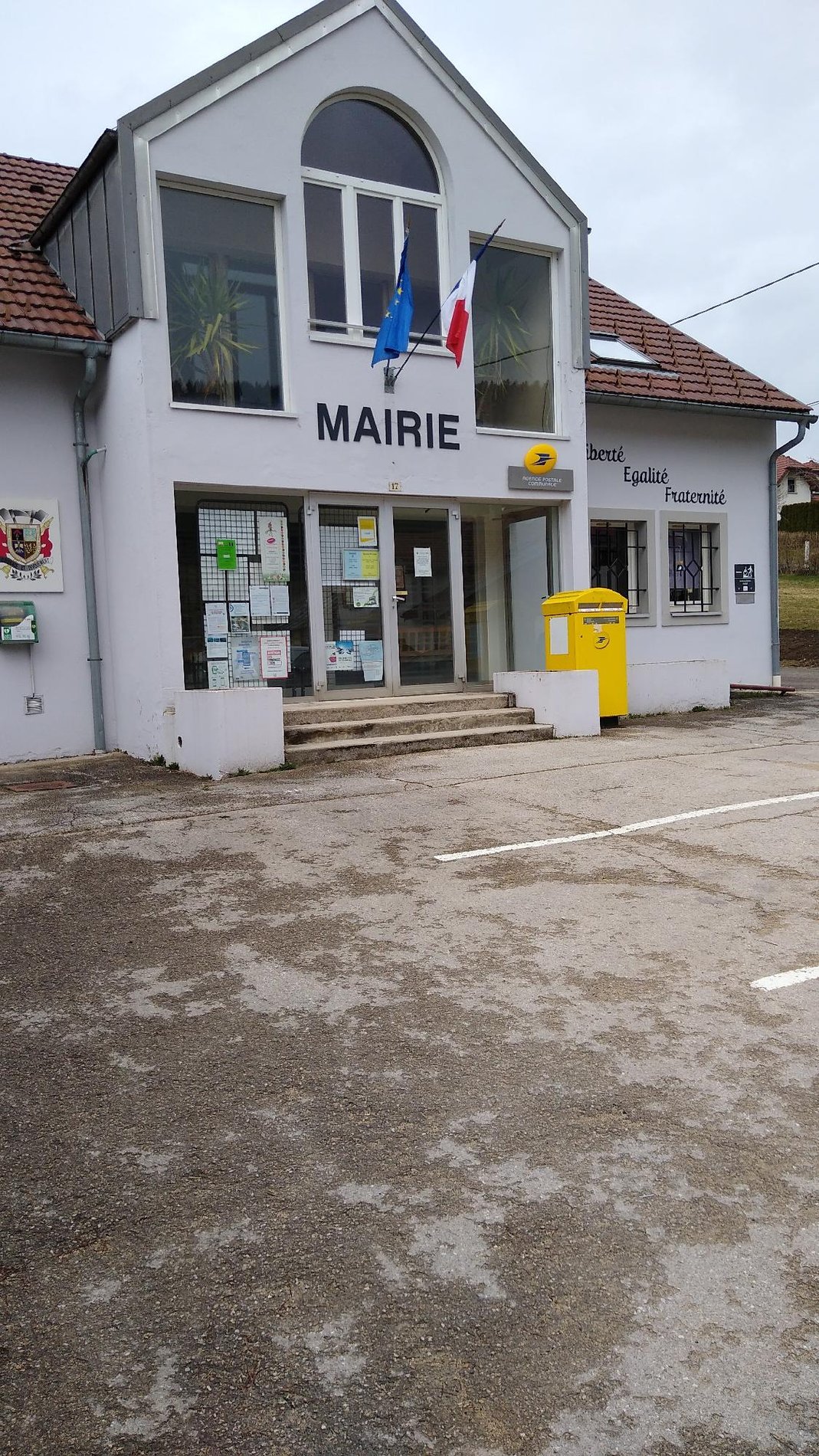 La Poste Agence Communale VERRIERES DE JOUX Mairie (25300) La Poste
