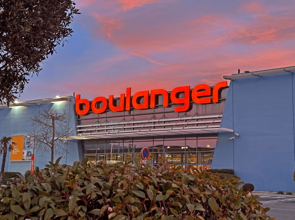 Magasin Boulanger Toulon La Garde avec coucher de soleil