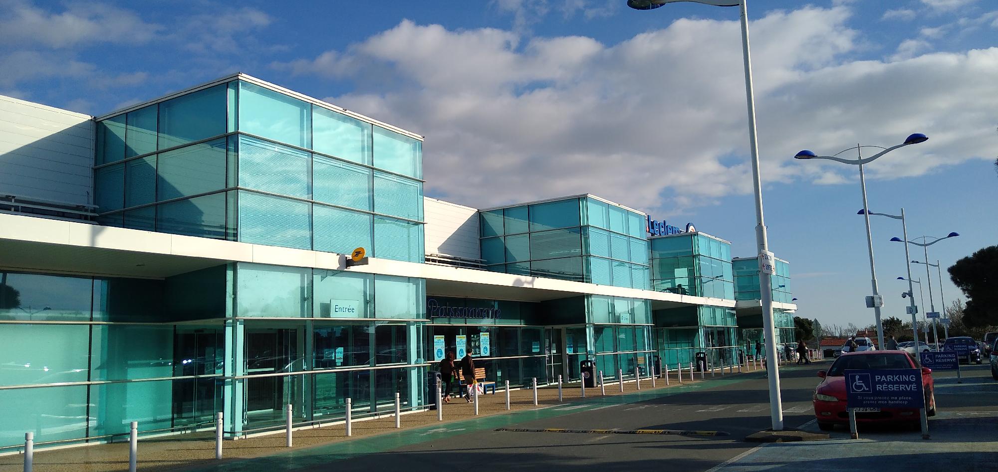 La Poste Relais LA ROCHELLE Leclerc hyper (17000) La Poste