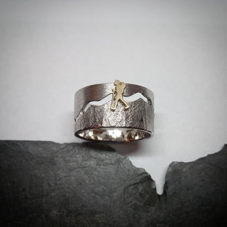 Bague sur mesure argent et or, randonnée en montagne