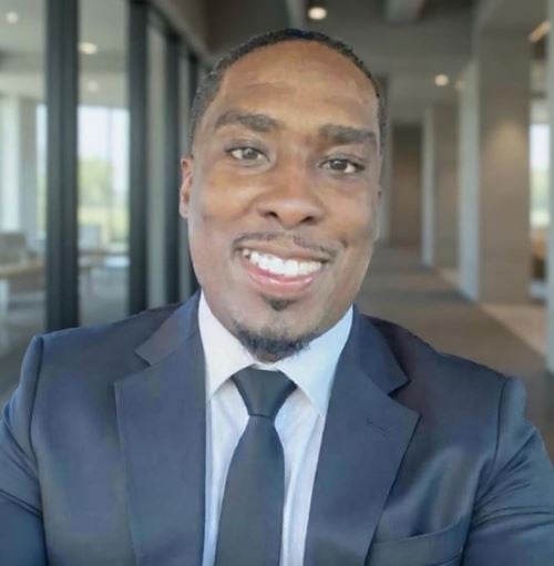 Carousel Associate Image