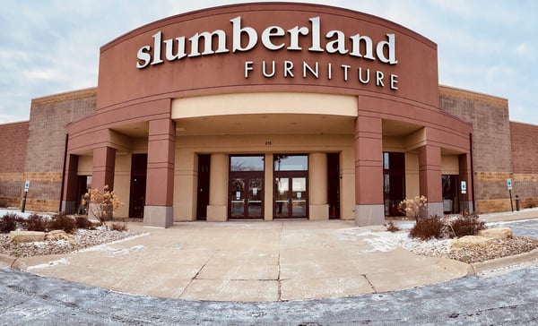 Cedar Rapids, IA Slumberland Furniture storefront