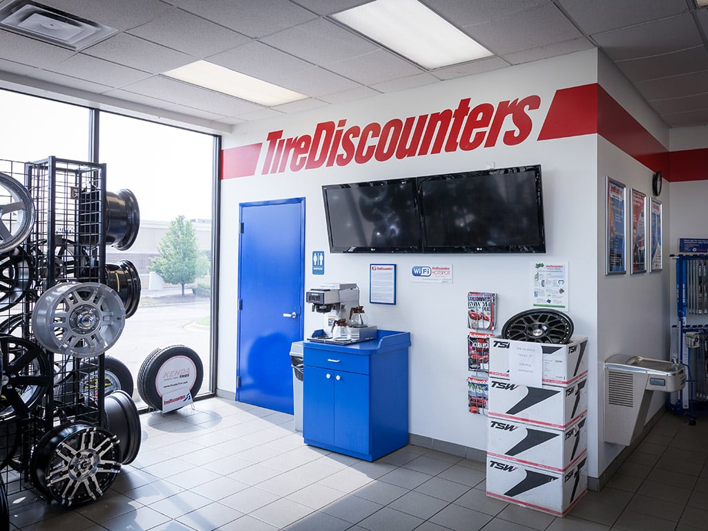 Tire Discounters Sugarcreek tires, alignment, brakes, autoglass in