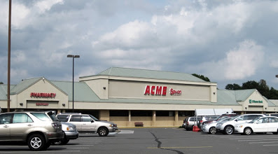 Acme Markets store front picture of store at 531 High St in Mount Holly NJ