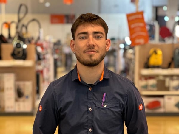 Kylian Assistant manager