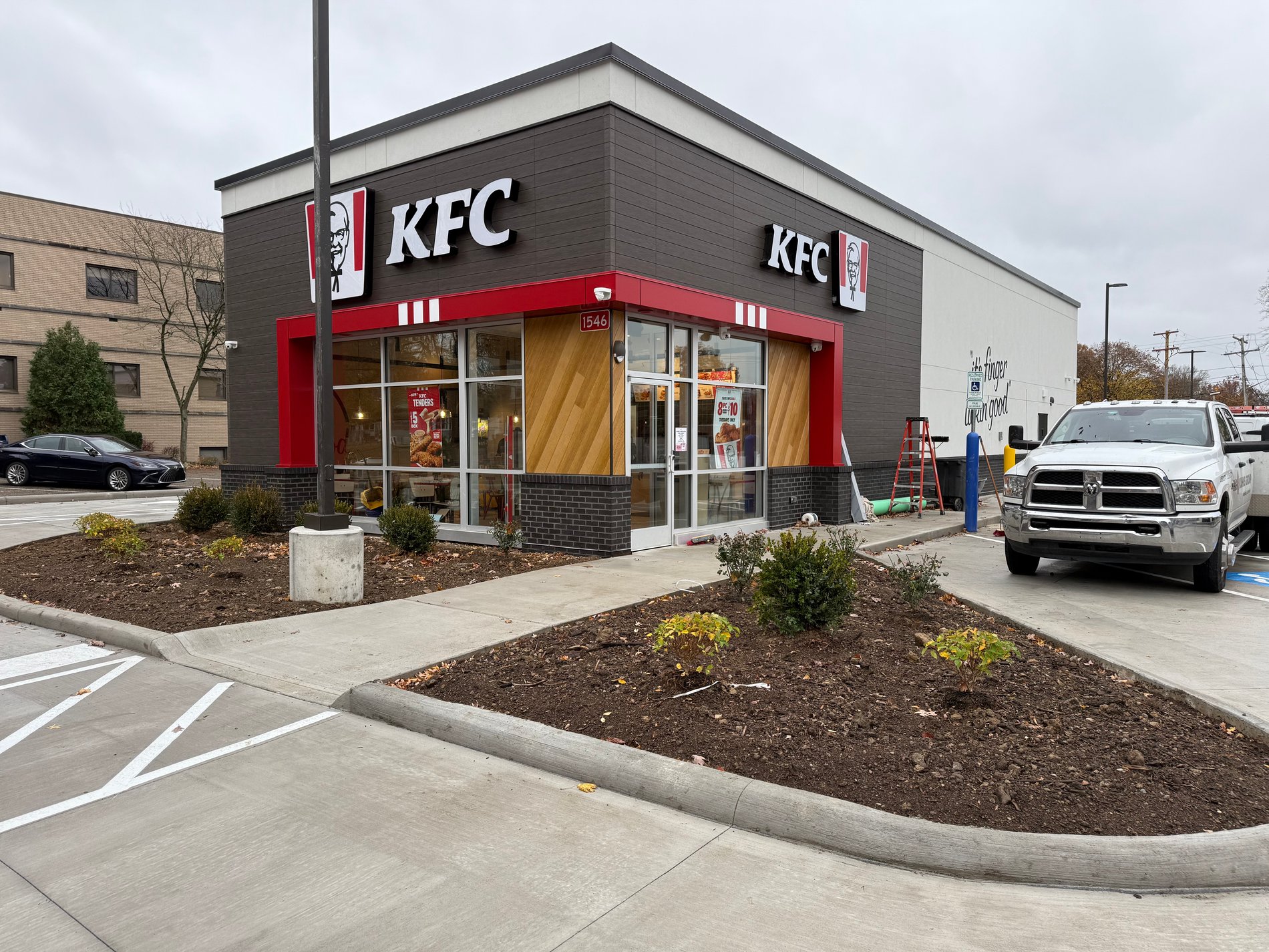 KFC® at 1546 W Market St in Akron, OH | KFC®