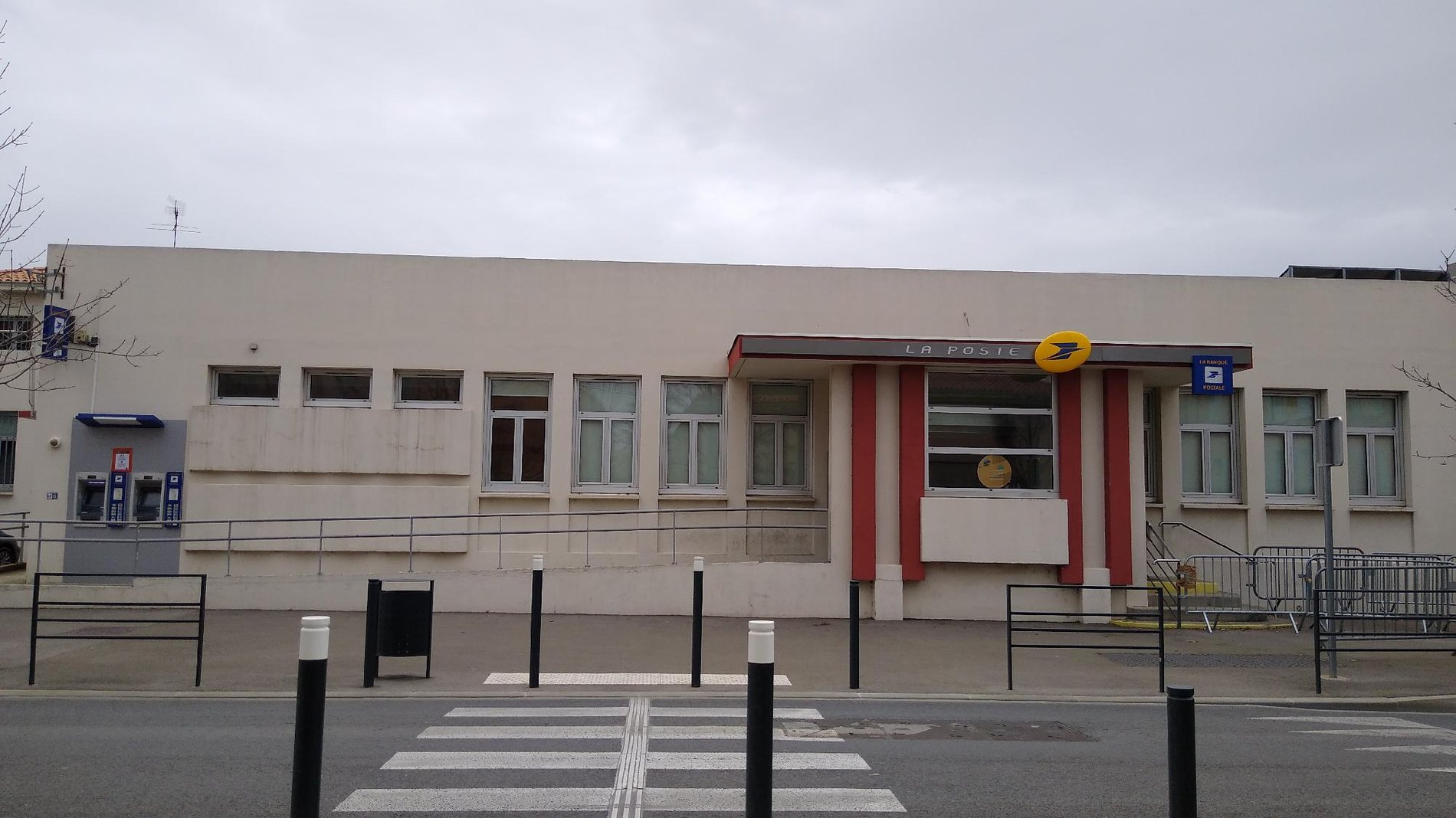 La Poste Berre L Etang 13130 La Poste