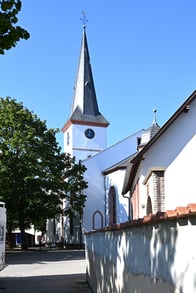 Evangelische Kirche Worms-Heppenheim (Foto: Ben Pakalski)