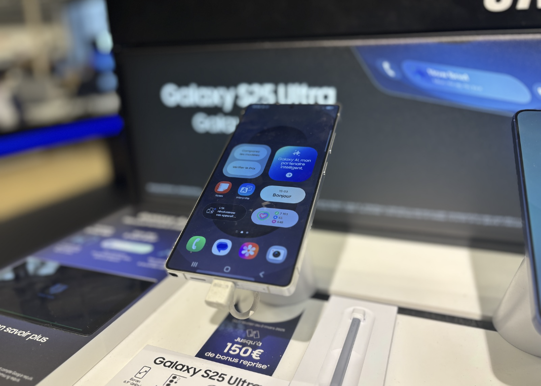 Nouveau smartphone Samsung Galaxy S25 UltraBoulanger Gennevilliers
