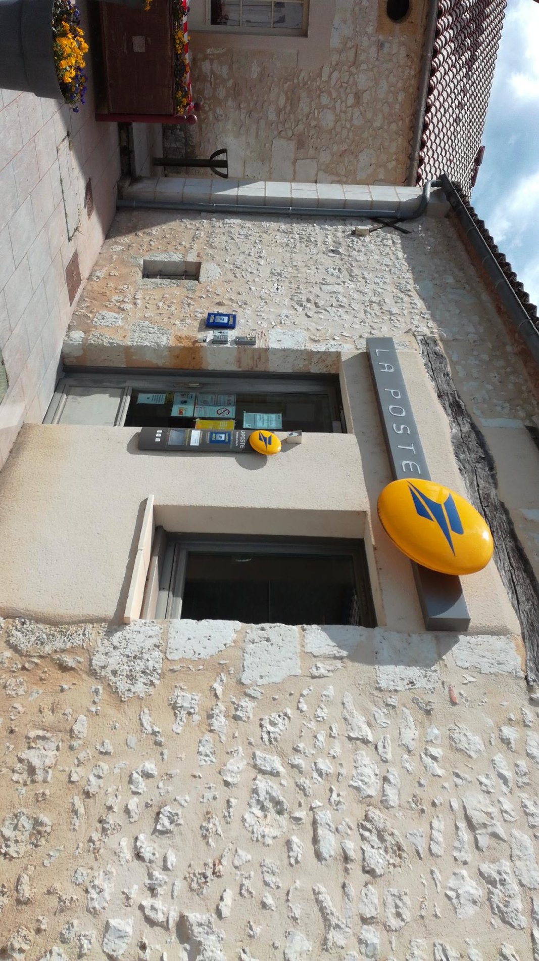 La Poste SAINT ANTOINE DE BREUILH (24230) La Poste