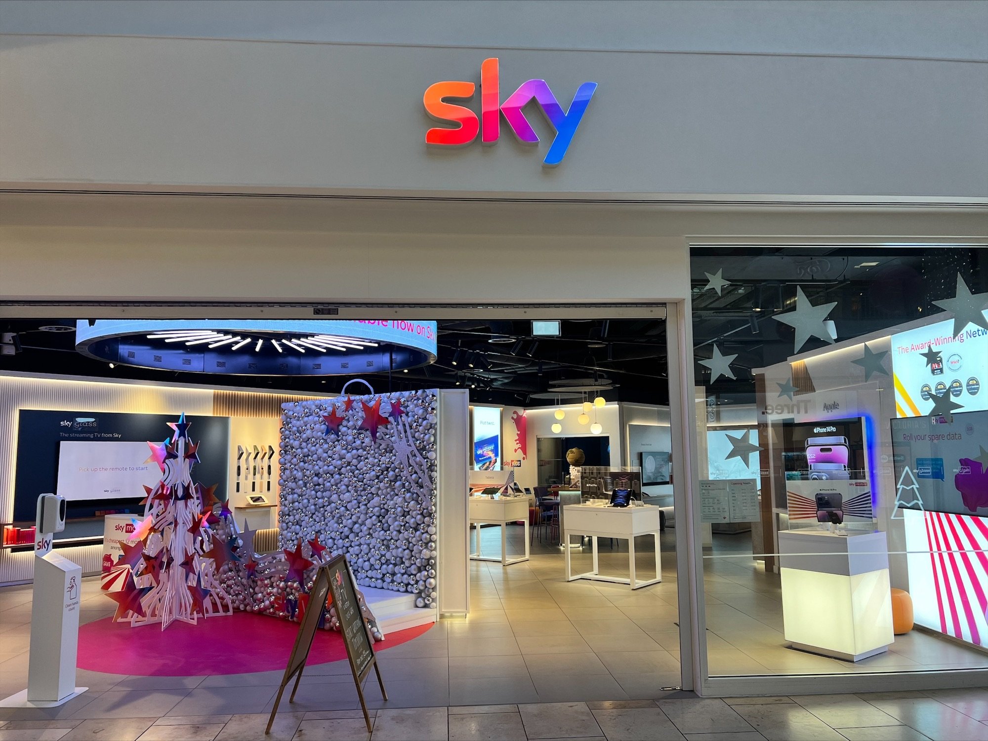 Smart TV Bundles Phone Deals In Gateshead Sky