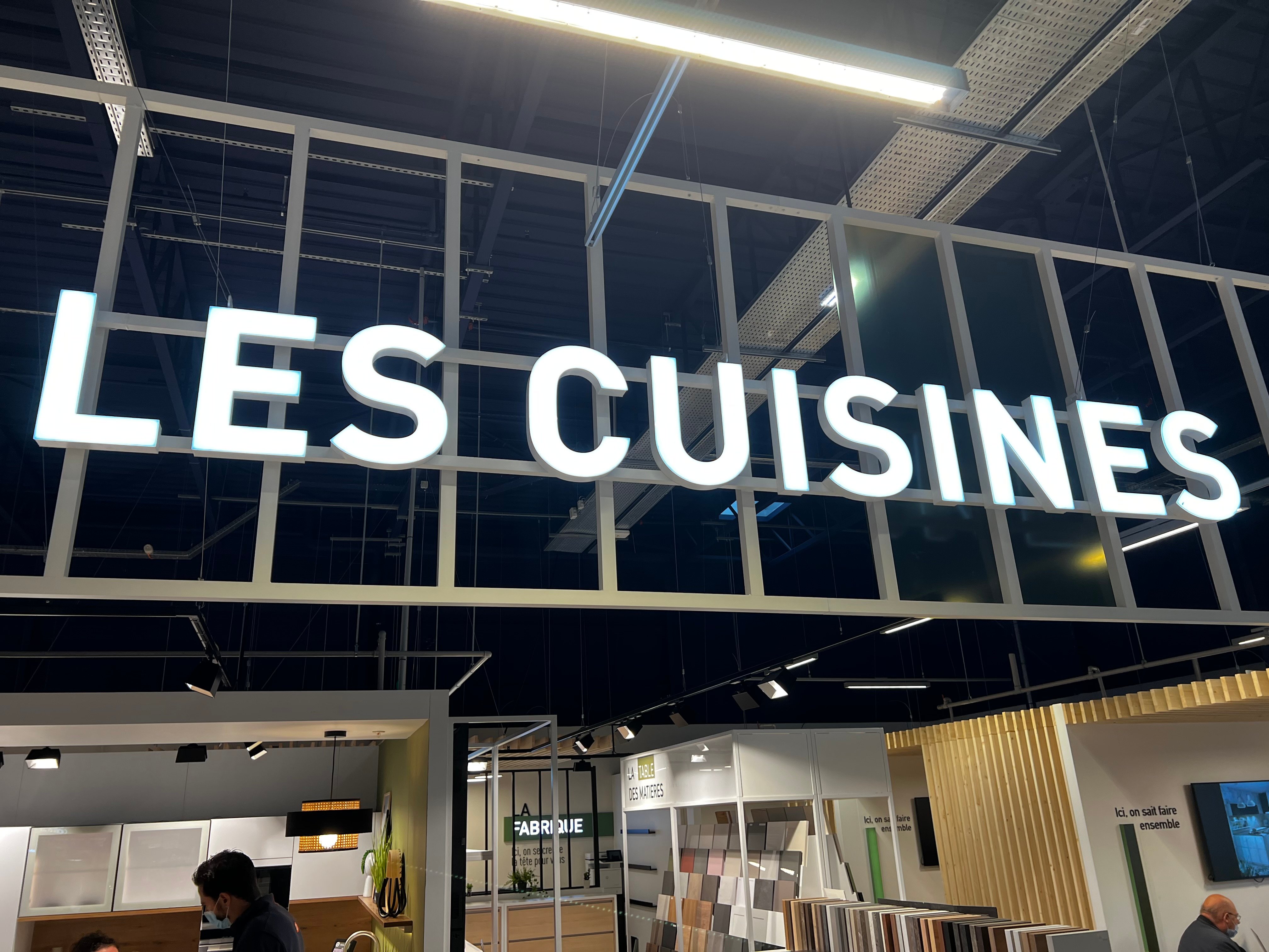 Logo "Les cuisines" du magasin Boulanger Englos.