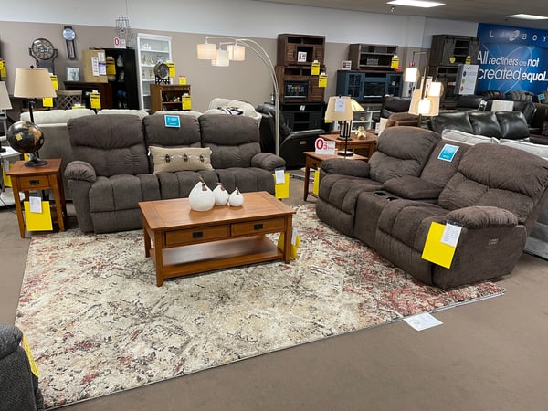 Slumberland Furniture Store in Mason City,  IA -  Liging Room Vignette (Brown)