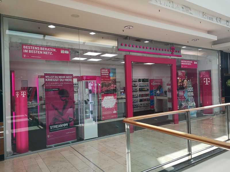 Store photo