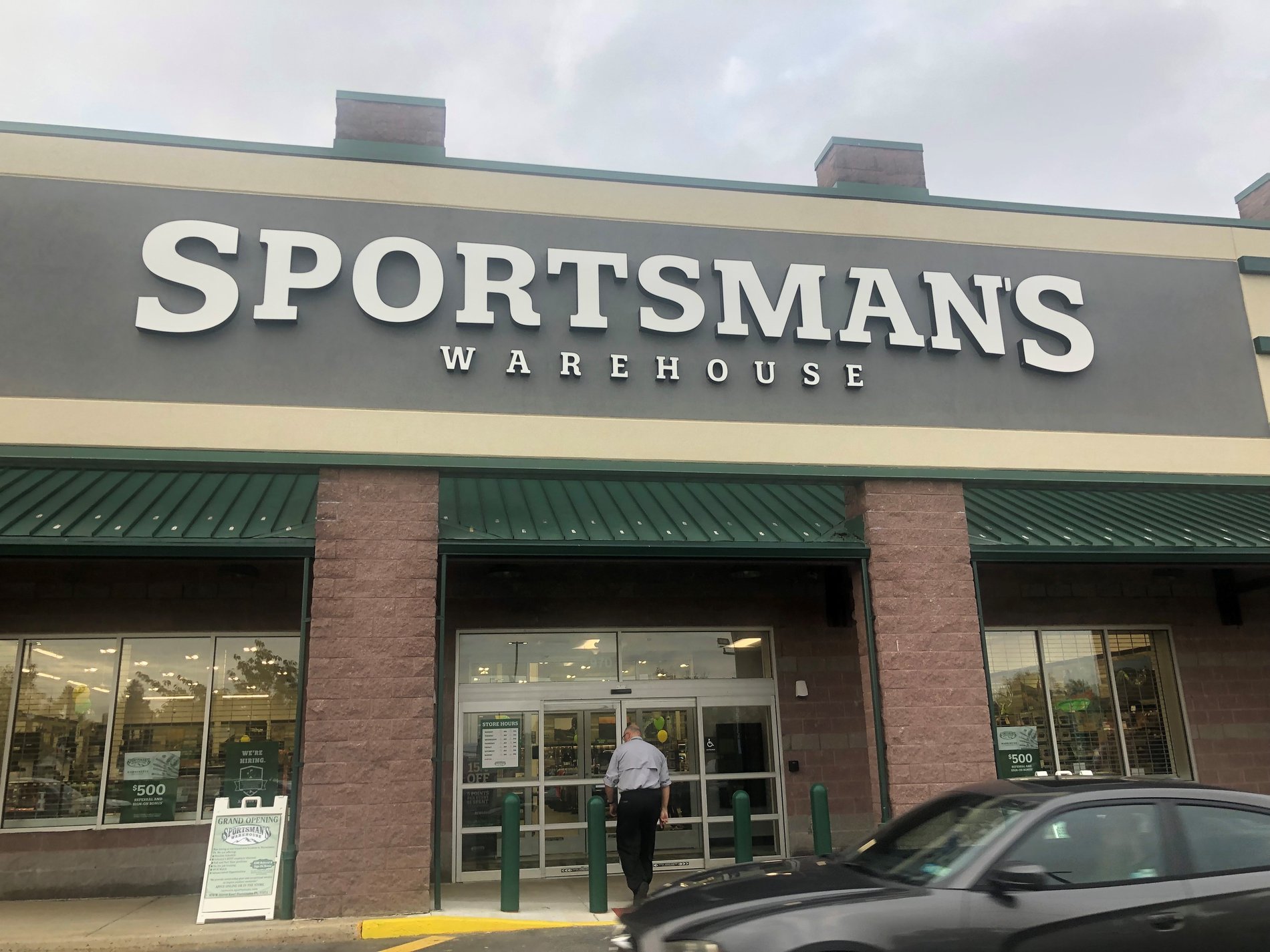 sportsman warehouse helena - Ilustrasi 3