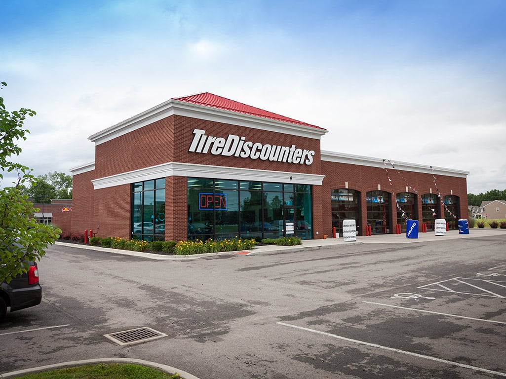 Tire Discounters Stelzer Road tires, alignment, brakes, autoglass in Columbus, OH