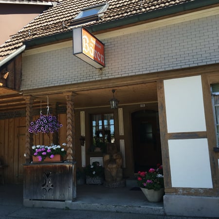 Bären Aetigkofen Eingang