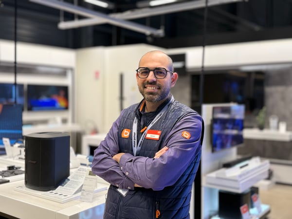 vendeur, multimédia, électroménager, vente, conseil, photo, photographie, caméra, boulanger, wittenheim, mulhouse, darty, infinity