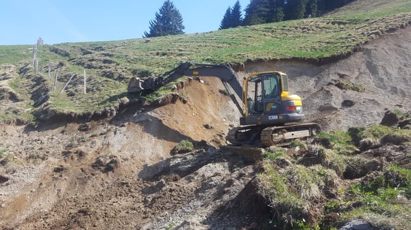 Éboulement de terrain : début des travaux.