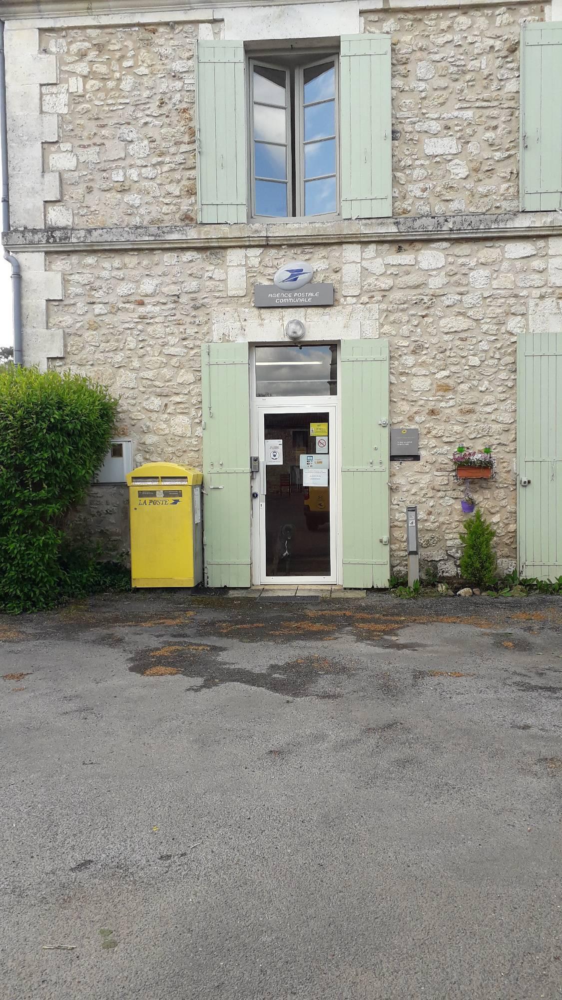 La Poste Agence Communale ST PIERRE DE COLE Mairie (24800) La Poste