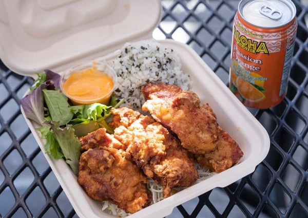 モチコ・チキン$14