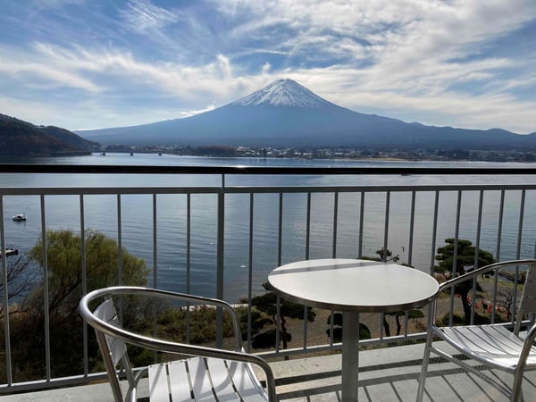 河口湖超しに美しい富士山が一望できる絶景宿で感動を！【山梨県　秀峰閣湖月】 | JTBスタッフのおすすめ旅記事&ブログ