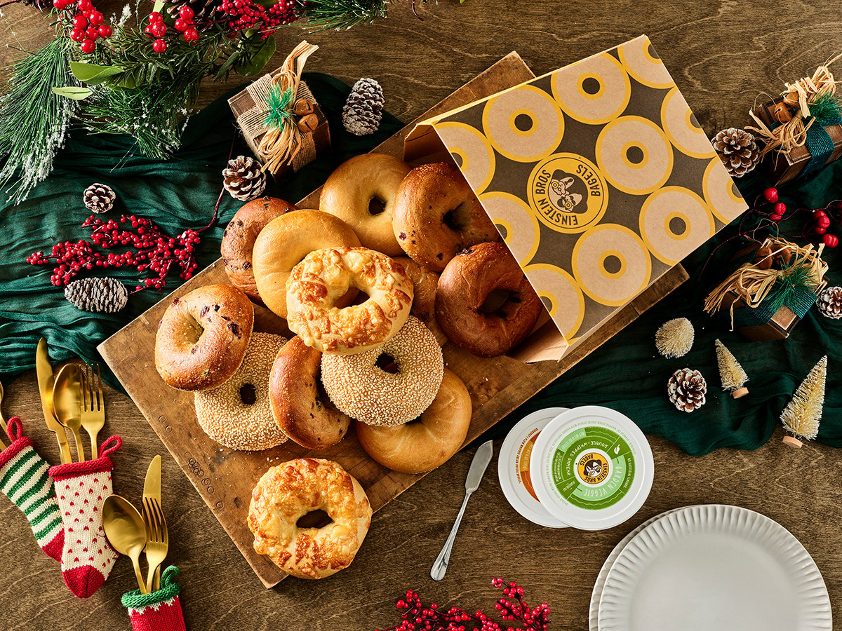 Holiday Gift Card Bagel Deals Image