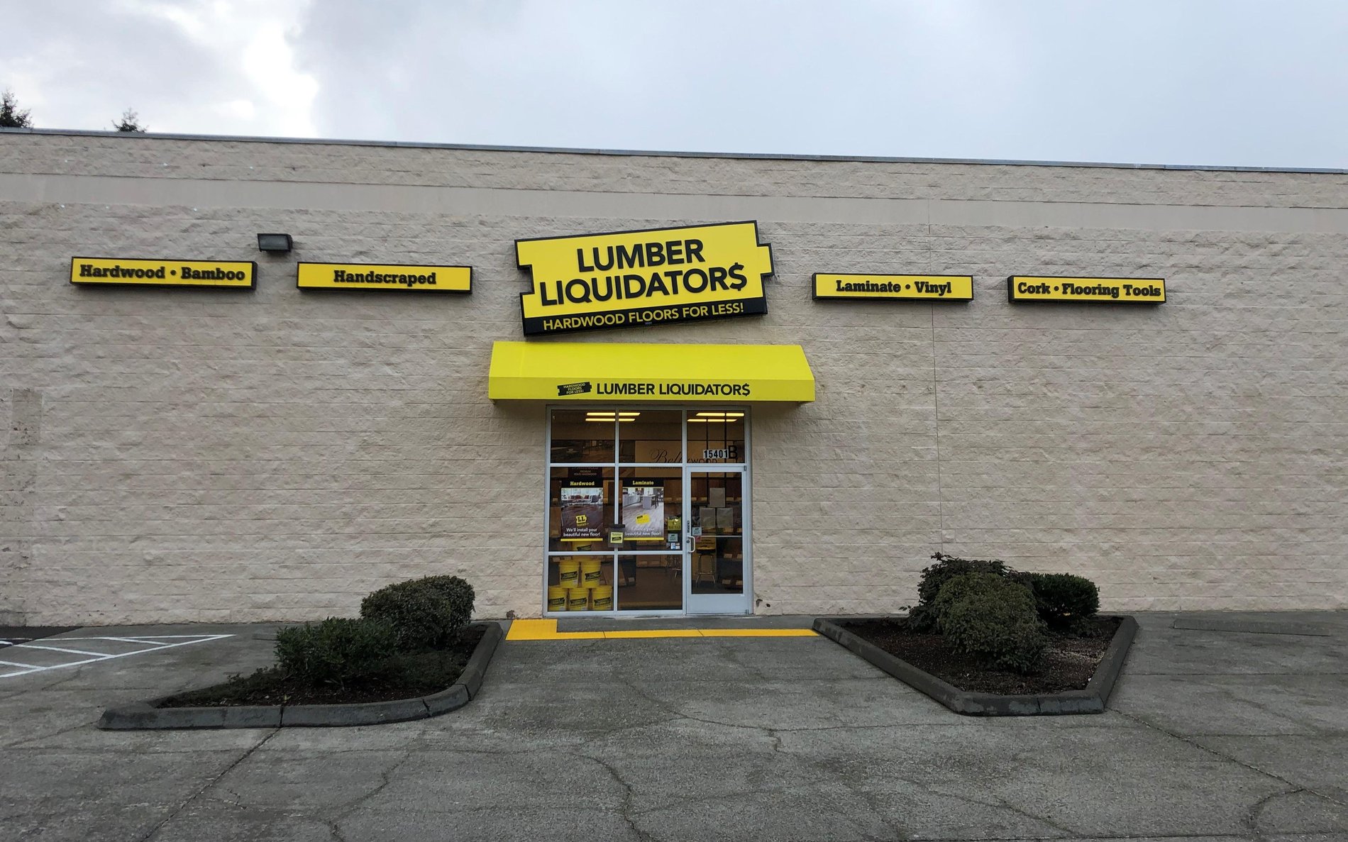 Lumber Liquidators 1387 Shoreline 15401 Westminster Way North