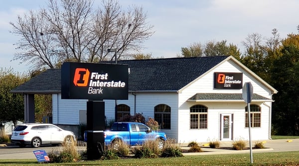 Exterior image of First Interstate Bank in Bedford, Iowa.