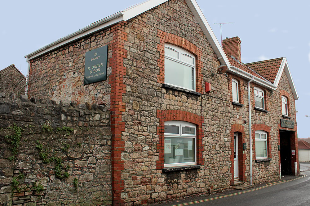 Funeral Directors Bristol, Here for your Family | R. Davies & Son