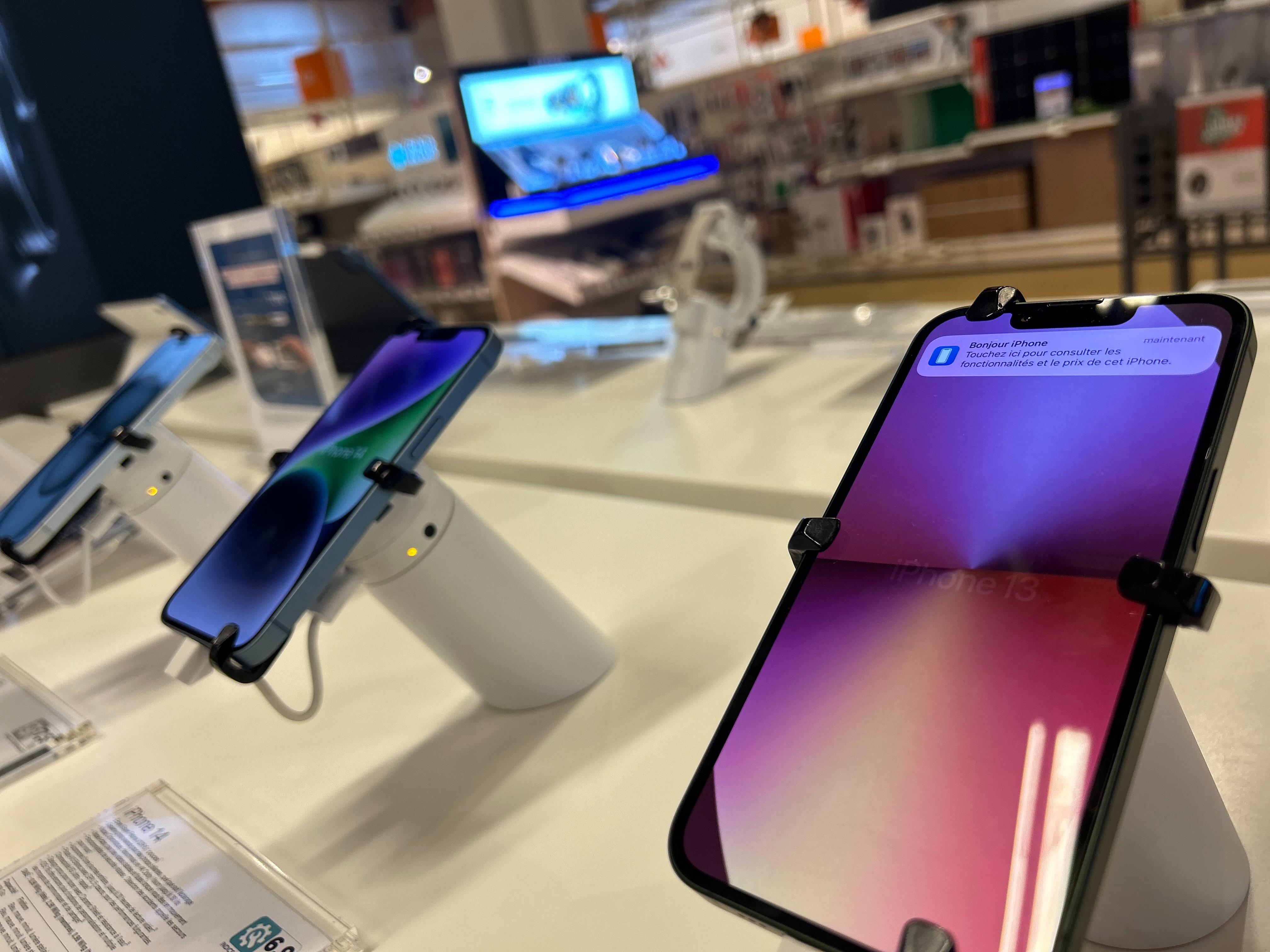 iPhone Apple dans votre magasin Boulanger Niort