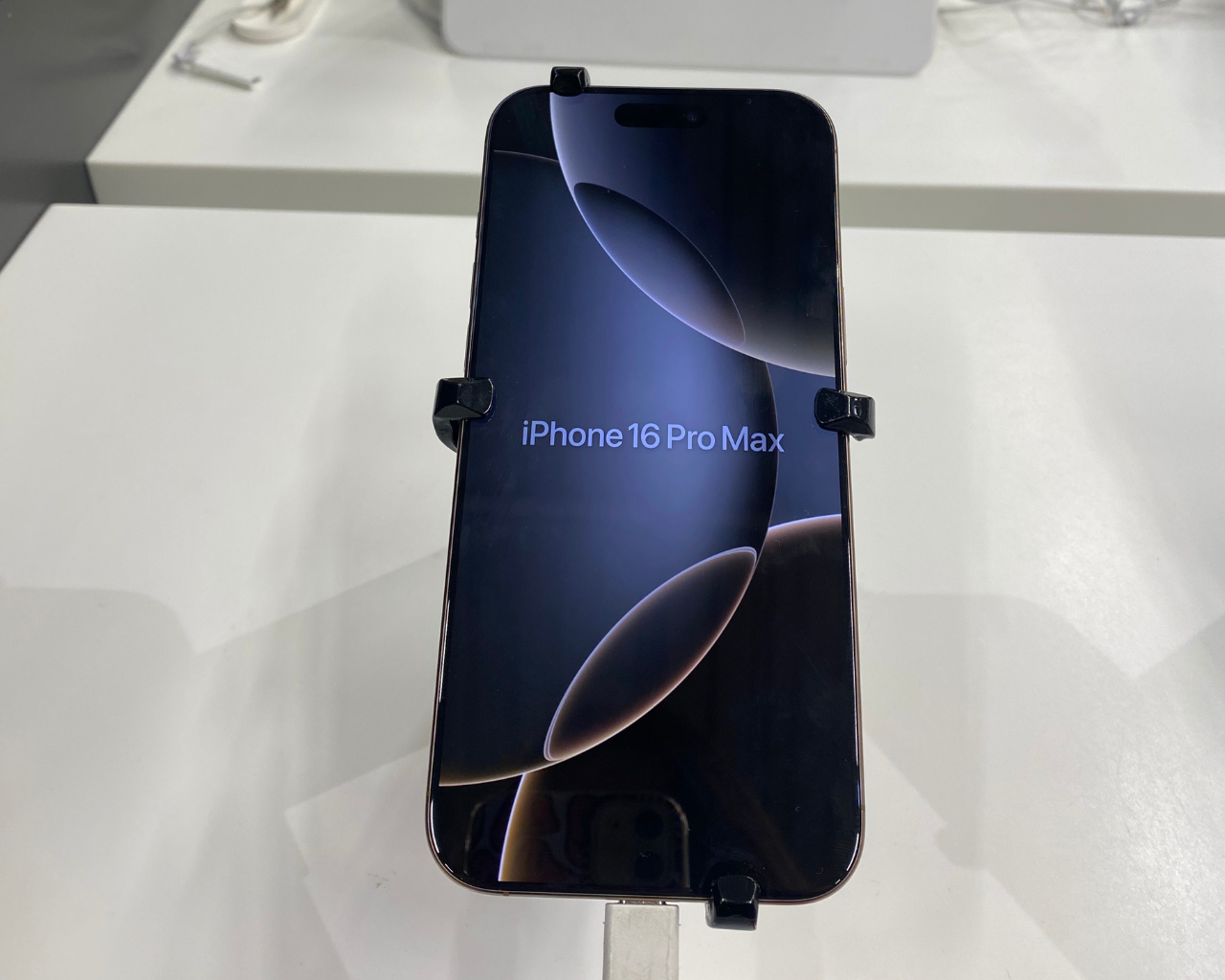 espace apple Boulanger chasse sur rhône