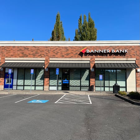 Banner Bank Murray Scholls branch in Beaverton, Oregon