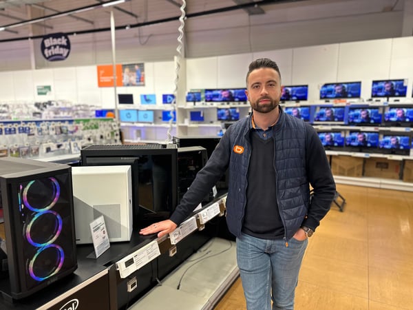 Julien, Responsable Univers Confort de Boulanger Creil-Saint Maximin.