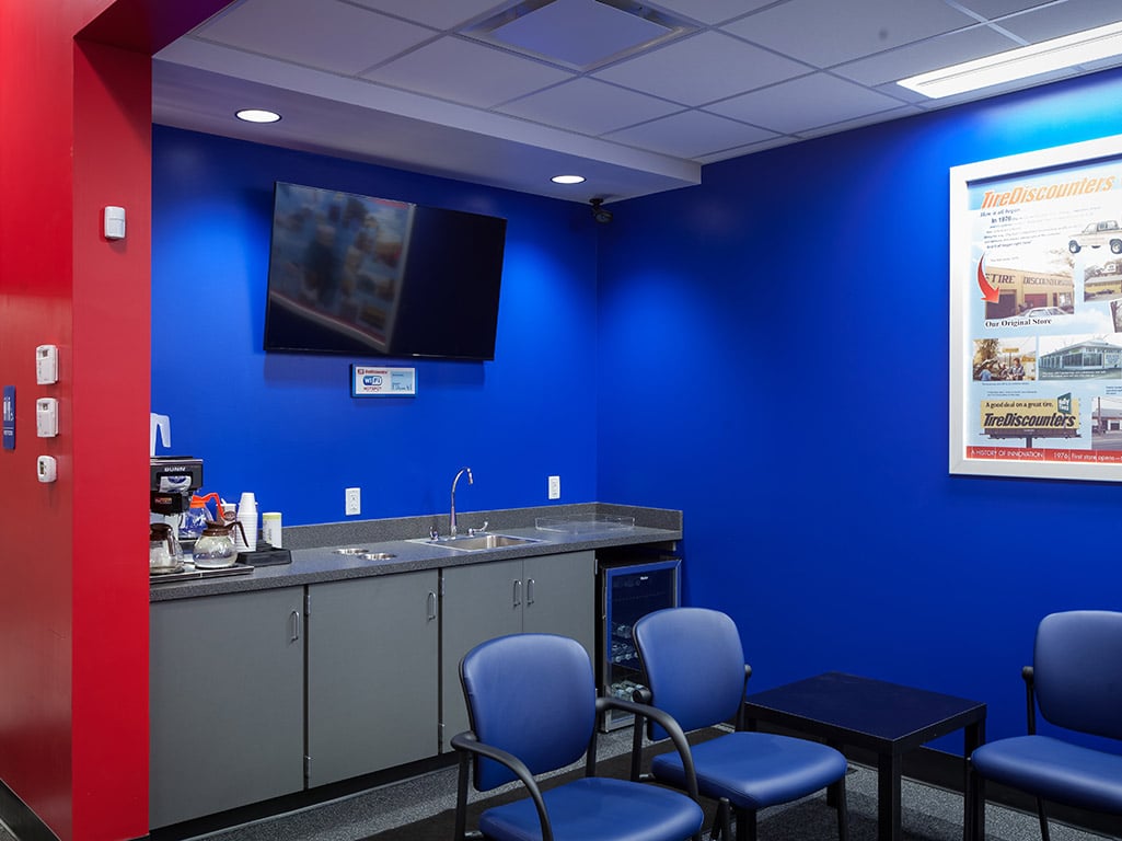 Tire Discounters Beaumont Circle tires, alignment, brakes, autoglass