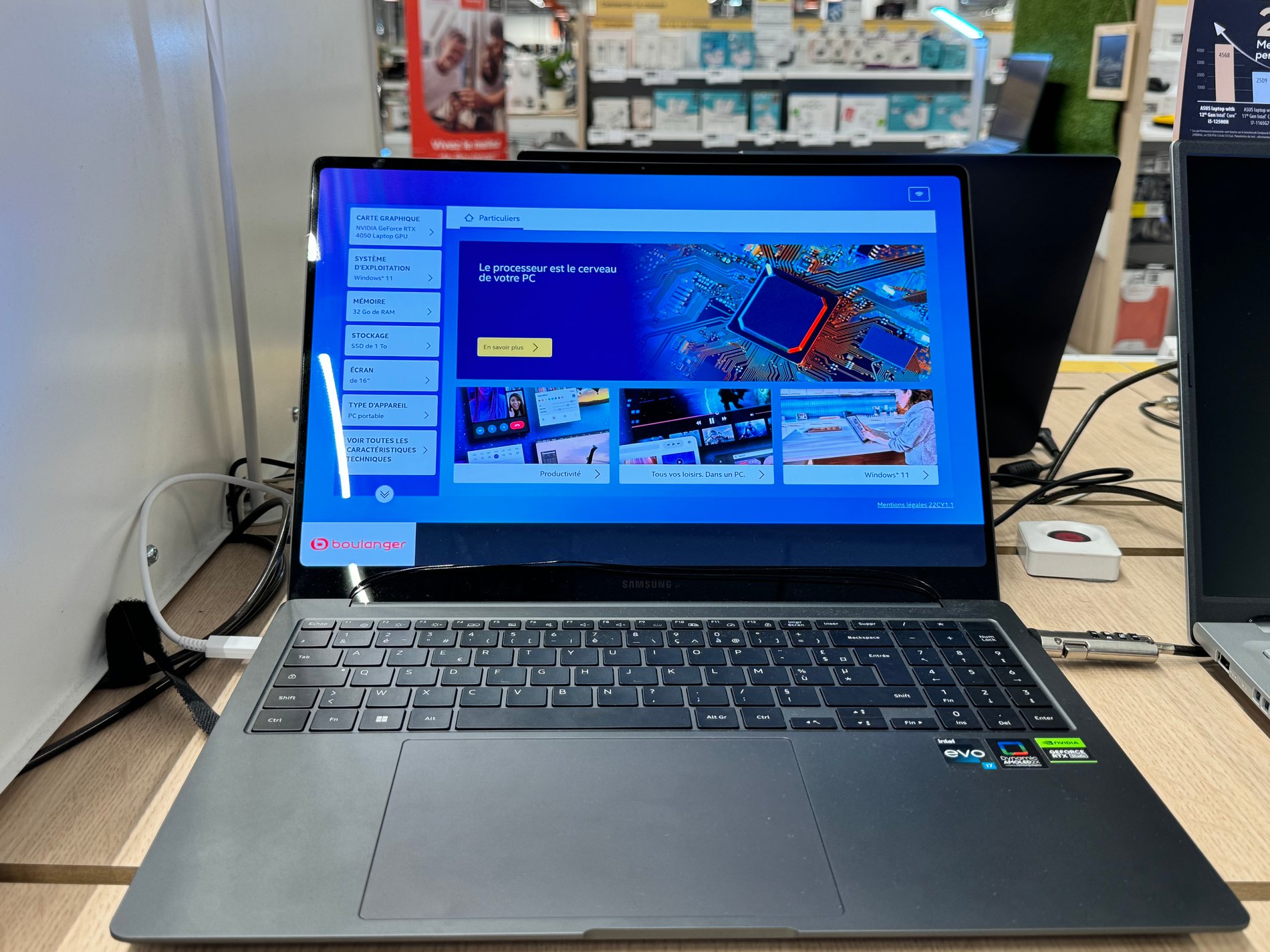 Galaxy Book Ultra 3 dans votre magasin Boulanger Domus Rosny-Sous-Bois.
