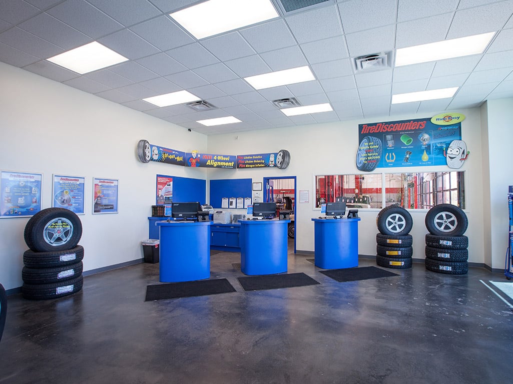 Tire Discounters Taylorsville Rd tires, alignment, brakes, autoglass