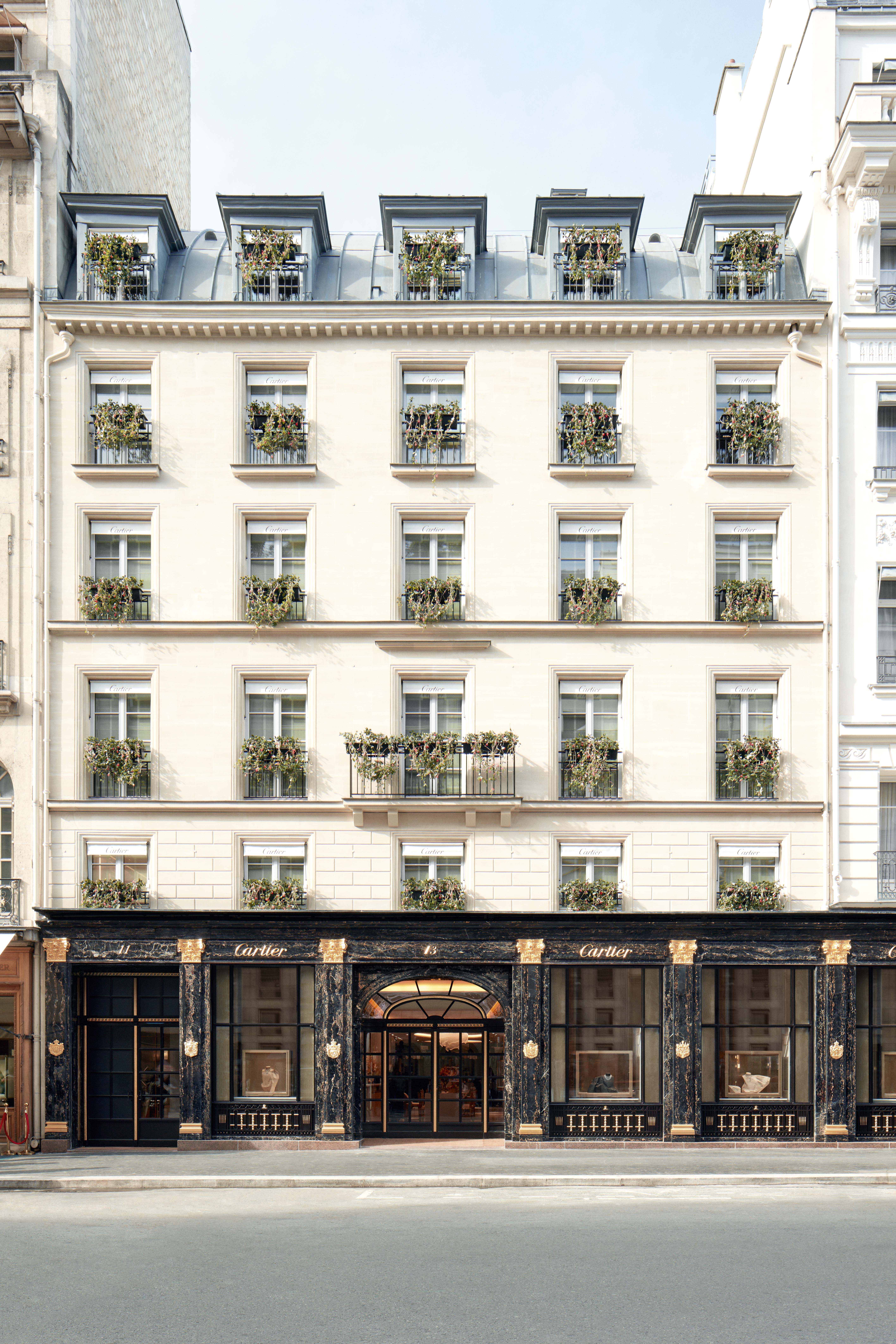 Cartier main Paris by