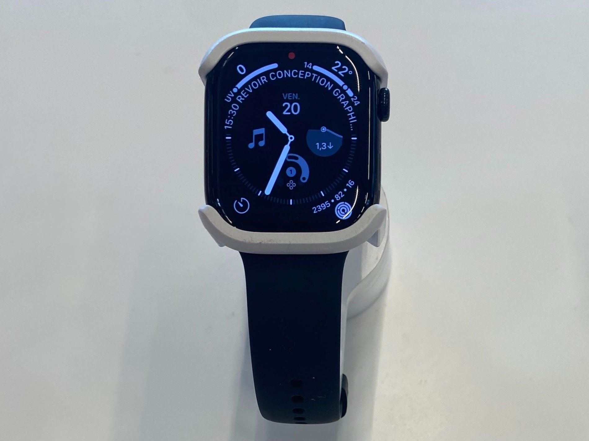 La nouvelle montre Apple Watch Série 10 chez Boulanger Troyes - Saint Parres Aux Tertres.