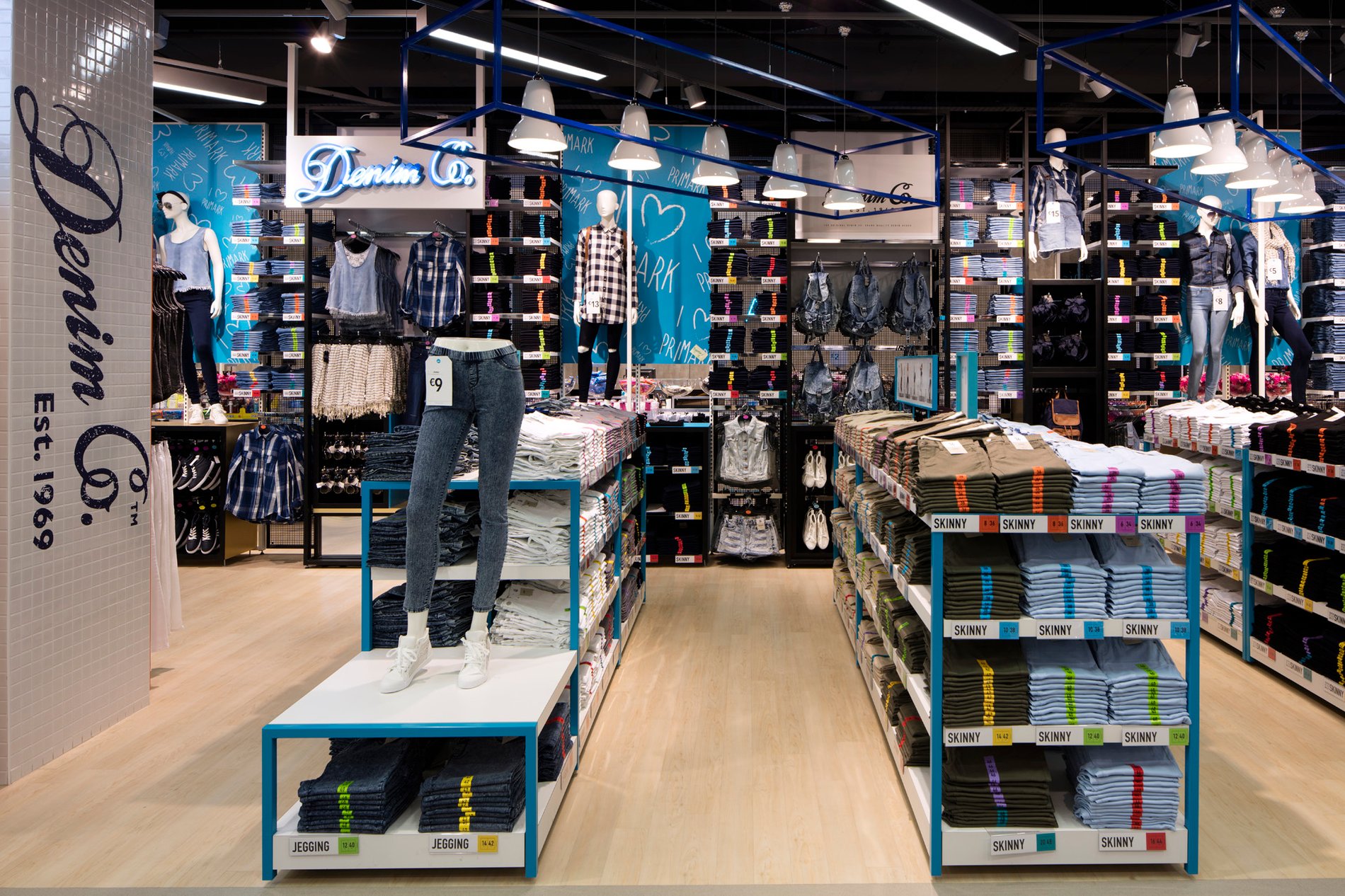 Primark Leipzig Take Care Stay Safe