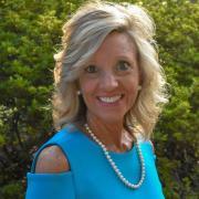 Photo of Traci Hejna